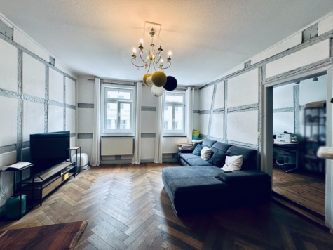 Charmante 4 -Zimmer-Wohnung inkl. EBK im Herzen von Coburg, 96450 Coburg, Apartment