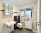 EG- Badezimmer mit Dusche, WC, WT - Edles Wohnen wie in einem eigenen Haus – und dort wo andere Urlaub machen…