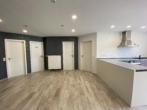 Wohnzimmer - Moderne 3-Zimmer-Wohnung im Stadtzentrum von Sonneberg – mit Aufzug und Balkon