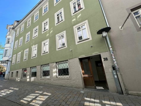 Voll vermietetes Stadthaus mit 5 Wohnungen und 2 Gewerbeeinheiten, 96450 Coburg, Anlageobjekt