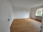 Zimmer Erdgeschoss - Hier zählen Lage und Bezugsfertigkeit: Saniertes Haus mit Einliegerbereich Nähe Klinikum