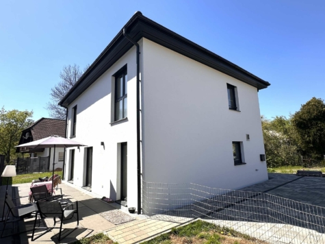 Energetisch top: Neuwertiges Einfamilienhaus in schöner Stadtlage Coburgs, 96450 Coburg, Einfamilienhaus