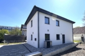 Außenansicht - Eine seltene Gelegenheit: Neuwertiges Einfamilienhaus in Coburg- modern und nachhaltig geplant