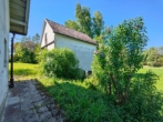 Scheune - Eine Reise in die Vergangenheit: Sanierungsbedürftiges Haus mit Garage, Scheune und Gewölbekeller