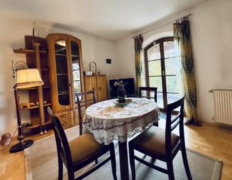 Urlaubsfeeling in Lautertal – Wohnhaus mit Einliegerwohnung am Ortsrand, 96486 Lautertal, Einfamilienhaus