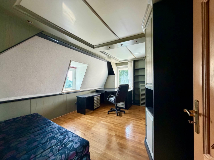 Büro/Kinderzimmer