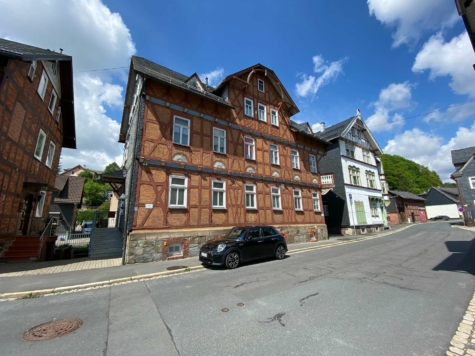 Wohn- und Geschäftshaus im reizvollen Steinachtal – Ihre neue Kapitalanalge?, 96523 Steinach, Mehrfamilienhaus