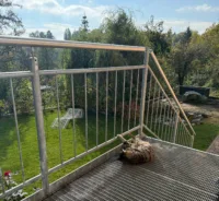 Stahltreppe zum Garten