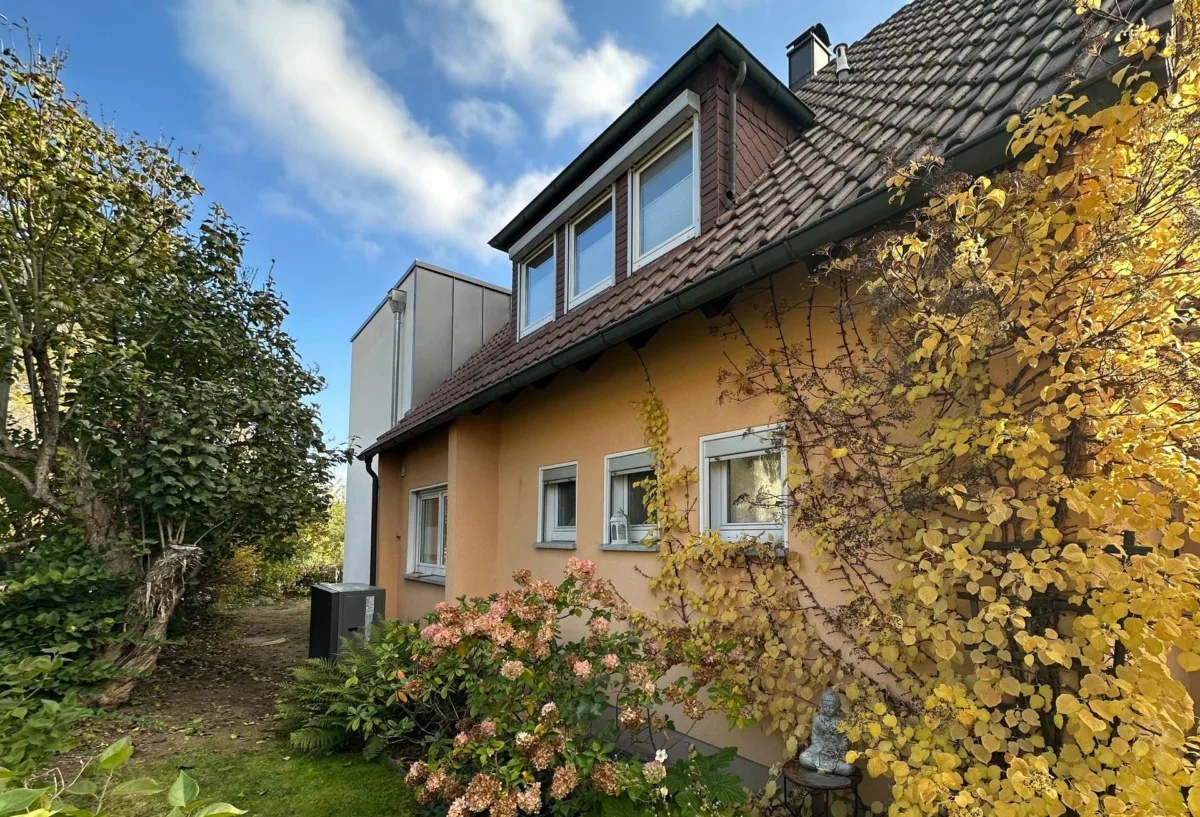 Ansicht mit Wärmepumpe