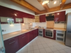 mit Einbauküche - IN VORBEREITUNG: Wohnen wie in einem kleinen Haus: außergewöhnliche Maisonette-Eigentumswohnung in Weitramsdorf