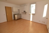 Wohn- und Schlafbereich - Helle 1-Zi.-Wohnung in zentraler Lage Coburgs