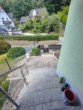 Blick aus der Haustür - Ein stilvolles Zuhause mit modernem Komfort und großem Garten