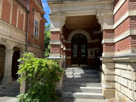 Großzügige Stadtwohnung in denkmalgeschützter Villa – mitten in Coburg – kleines Bad, kleine Küche, 96450 Coburg, Etagenwohnung