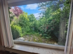 Blick in den Garten - Ihr neues Zuhause für die große Familie? Wecken Sie dieses Haus aus seinem Dornröschenschlaf…