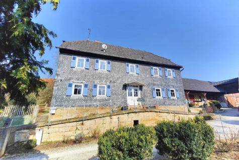 Pferde sind Familie, die man sich aussucht…, 96215 Lichtenfels, Haus