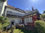 Kleine Terrasse zur Erdgeschosswohnung - IN VORBEREITUNG: Kapitalanlage mit Charme und Geschichte – Mehrfamilienwohnhaus in zentraler Innenstadtlage Coburgs