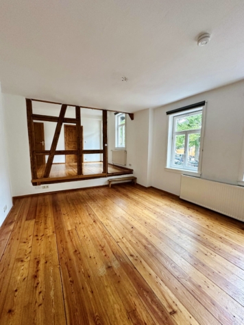 Tolle 3-Zimmer-Stadtwohnung im Fachwerkstil mit Balkon und inkl. EBK, 96450 Coburg, Etagenwohnung