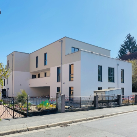 Stadtwohnung mit Terrasse in edler Ausstattung in zentraler Lageserviert, 96450 Coburg, Erdgeschosswohnung