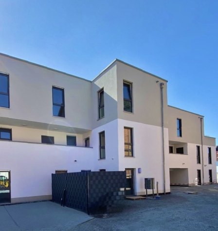 Moderne Stadtwohnung mit toller Terrasse in edler Ausstattung, 96450 Coburg, Erdgeschosswohnung