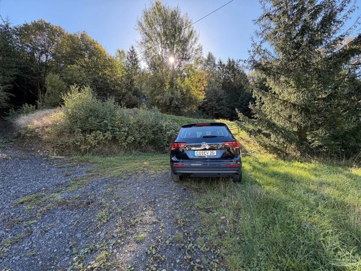 Parkplatz (zwei STP)