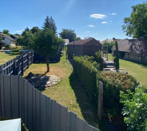 Außergewöhnliche 4-Zimmer-Wohnung mit eigenem Gartenanteil in Meeder, 96484 Meeder, Etagenwohnung
