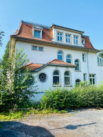 Arbeiten und Wohnen unter einem Dach – in stilvoller Villa in Sonneberg-Zentrum, 96515 Sonneberg, Erdgeschosswohnung
