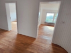 Diele Obergeschoss - Hier zählen Lage und Bezugsfertigkeit: Saniertes Haus mit Einliegerbereich Nähe Klinikum