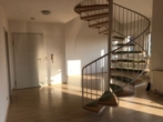 Treppe Wohnzimmer - Herrliche Maisonette-Wohnung im begehrter Wohngegend von Dörfles-Esbach