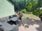 Terrasse - Ein stilvolles Zuhause mit modernem Komfort und großem Garten