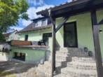 Treppe in den Garten - Ein stilvolles Zuhause mit modernem Komfort und großem Garten