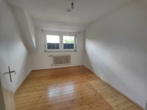 Zimmer Obergeschoss - Reserviert: Ihr Zuhause für die große Familie? Wecken Sie dieses Haus aus seinem Dornröschenschlaf…