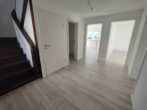 Flur Erdgeschoss Einheit 1 - Schön renoviertes Einfamilienhaus mit Einliegerwohnung in Rödental
