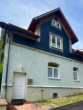 Ansicht - Herrliche Aussicht – Tolles Wohnhaus mit zwei Einheiten in Sonneberg – Carport inklusive