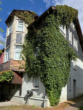 Seitenansicht - Herrliche Aussicht – Tolles Wohnhaus mit zwei Einheiten in Sonneberg – Carport inklusive